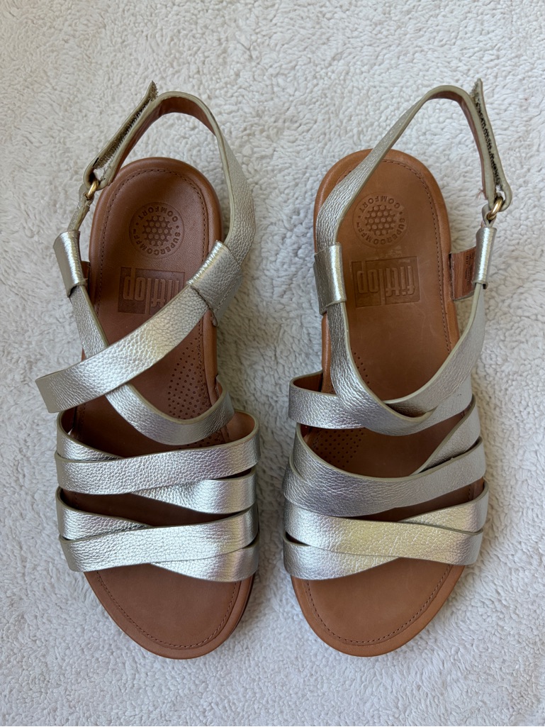 Like New Fitflop Silver Metallic Gold Strappy Sandals Women Size 6 — image 2 of 8